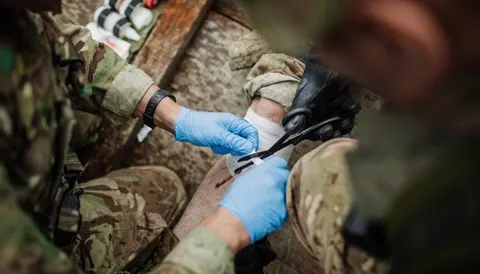 Як військовослужбовцю подати рапорт на лікування: інструкція