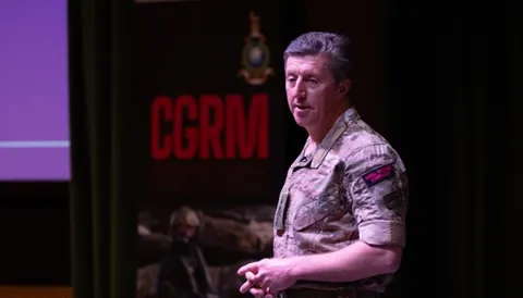 Британський адмірал: Росія може атакувати трансатлантичні кабелі в перший день в