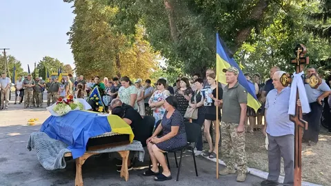 На Черкащині попрощалися з полеглим захисником Сергієм Савустяненком