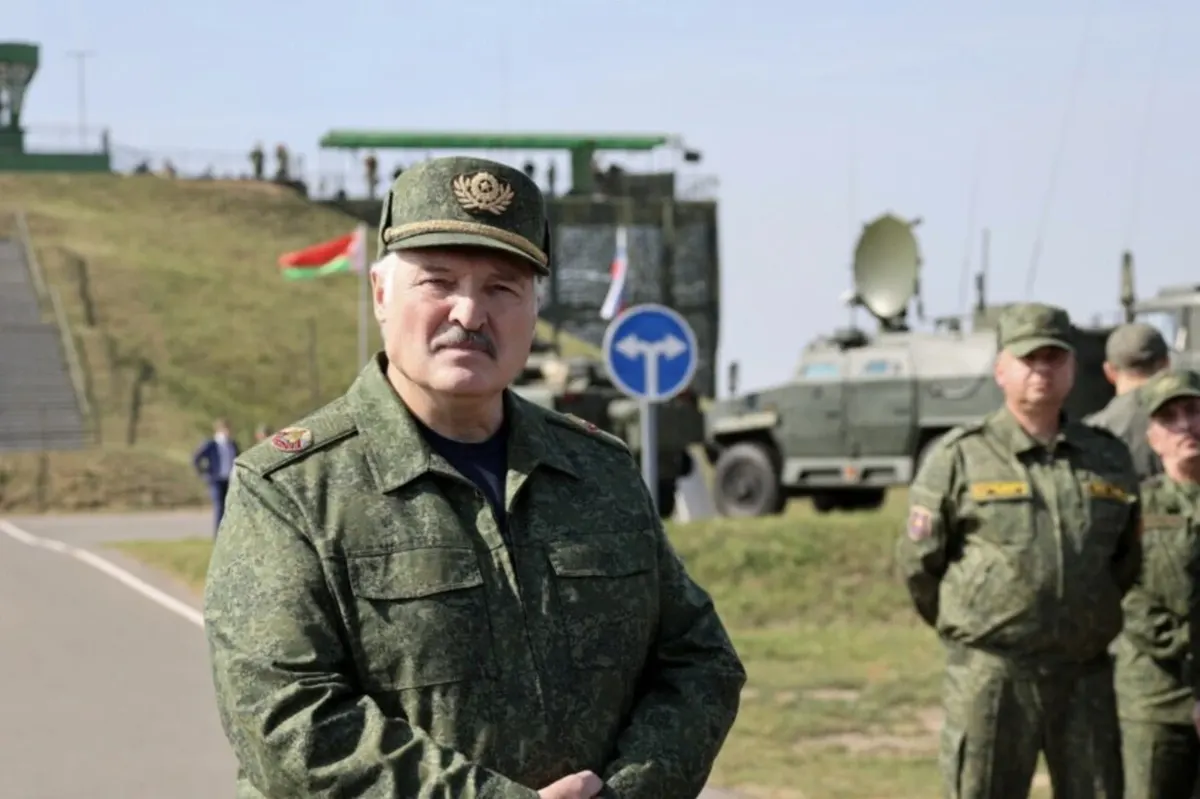 Білорусь розпочала раптову перевірку армії, одна з бригад змінює дислокацію