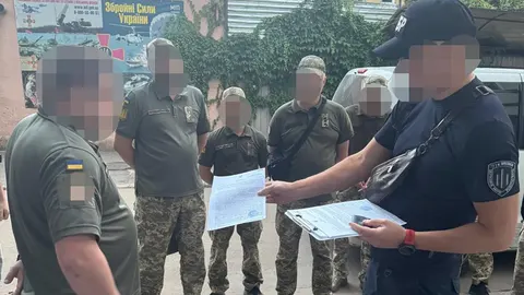 ДБР: 10 військових ТЦК на Одещині підозрюють у 15 епізодах насильства