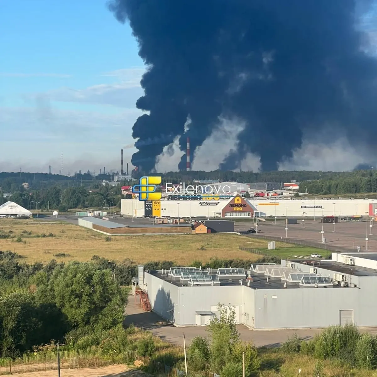 У Ярославлі дрони атакували НПЗ — влада РФ заявила про наймасовішу атаку