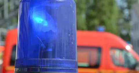 У Києві під час атаки РФ сталася пожежа у складських приміщеннях, на місце виїха