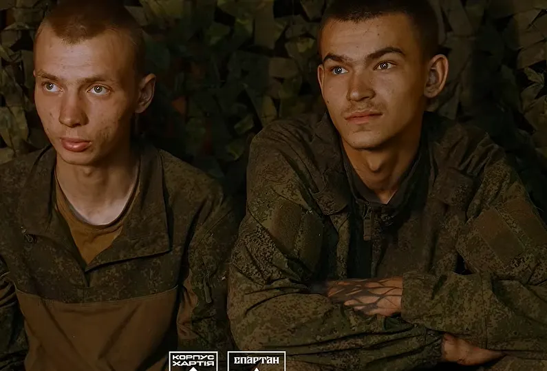 На Харківщині здалися в полон двоє російських контрактників