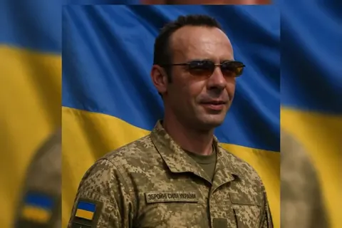 На Буковині попрощаються із капітаном ЗСУ Богданом Печерським