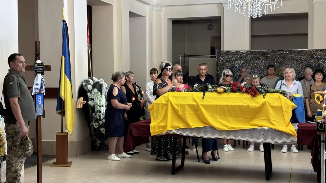 На Миколаївщині попрощалися з бійцем, який два роки вважався зниклим