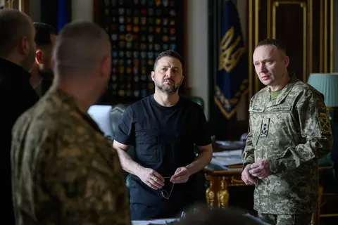 Зеленський анонсував активні дії ЗСУ на Донеччині після наради з військовим кері