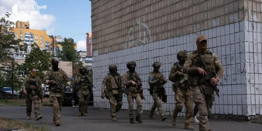 ГУР і СБУ дали різні версії стрілянини в Києві 2 вересня