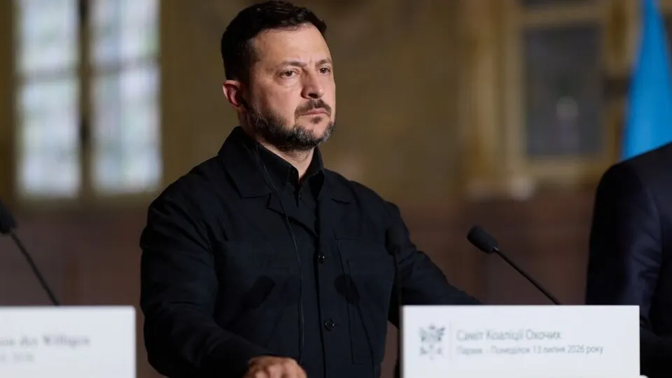 Зеленський: кожен посол повинен приносити Україні зброю