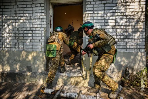 Нацгвардійці 2 Галицької бригади відпрацьовують вогневу підготовку