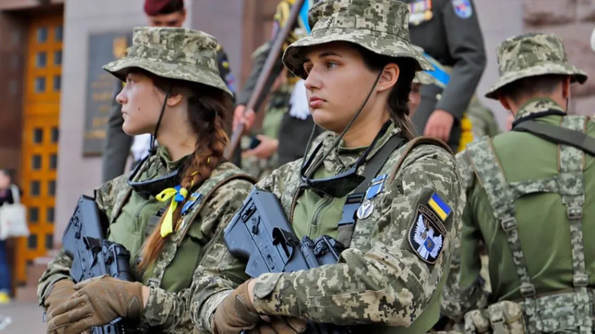 У ЦПД запевняють: мобілізації жінок в Україні не буде
