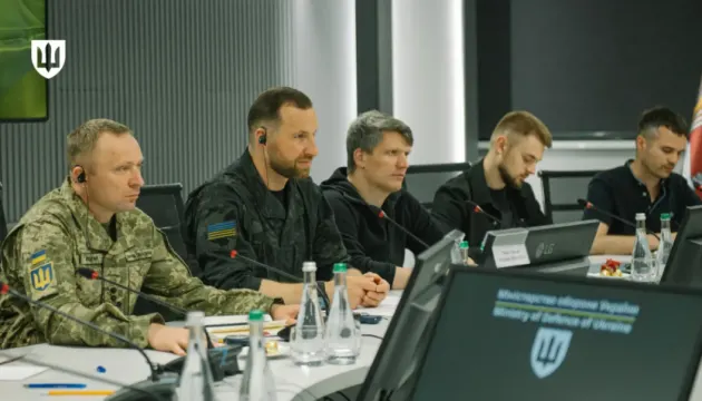 Україна і Латвія обговорили постачання дронів та ППО