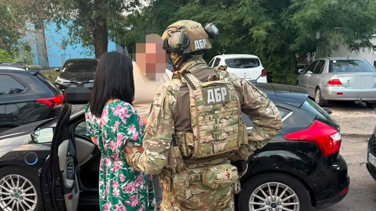 У Києві офіцерку Генштабу ЗСУ затримали на хабарі за фіктивну інвалідність