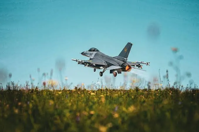 У F-16 закінчуються ракети: пілоти змушені використовувати гармати