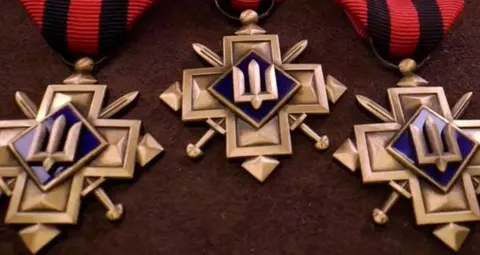 Боєць з Тернопільщини Іван Сметана отримав нагрудний знак «Золотий хрест»
