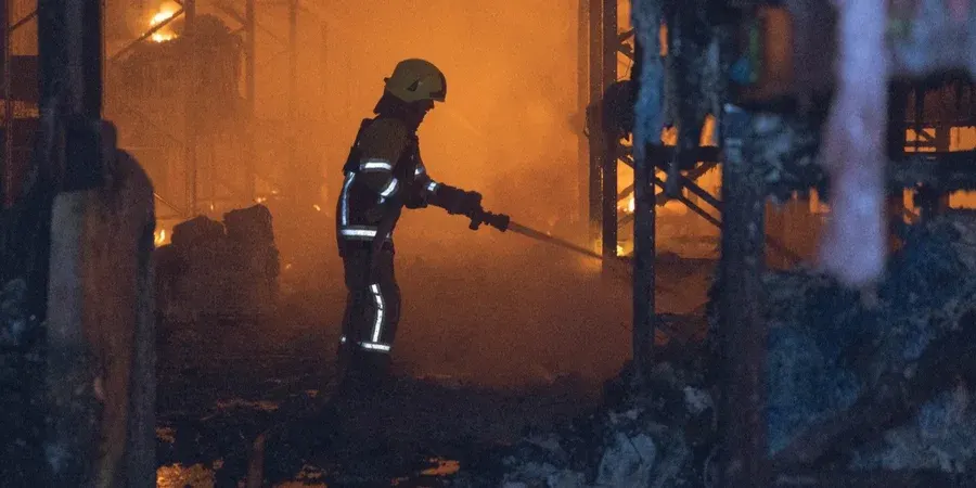 Суми: російські війська втретє за два дні вдарили по ТРЦ