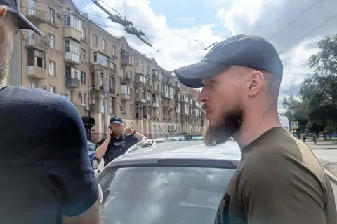 Екскомбату «Маґури» підкинули наркотики: підозру отримали троє військових